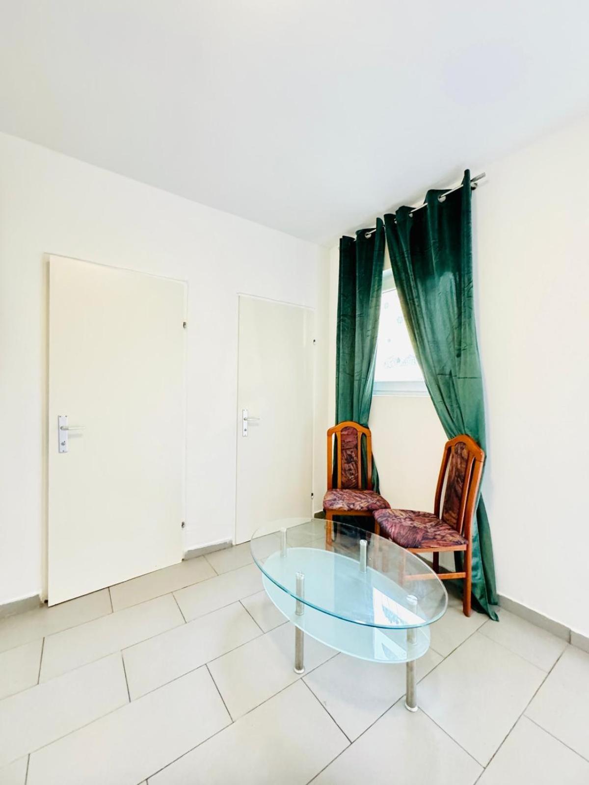 Chic 2br For 6 Person Direct Access Apartment Wien