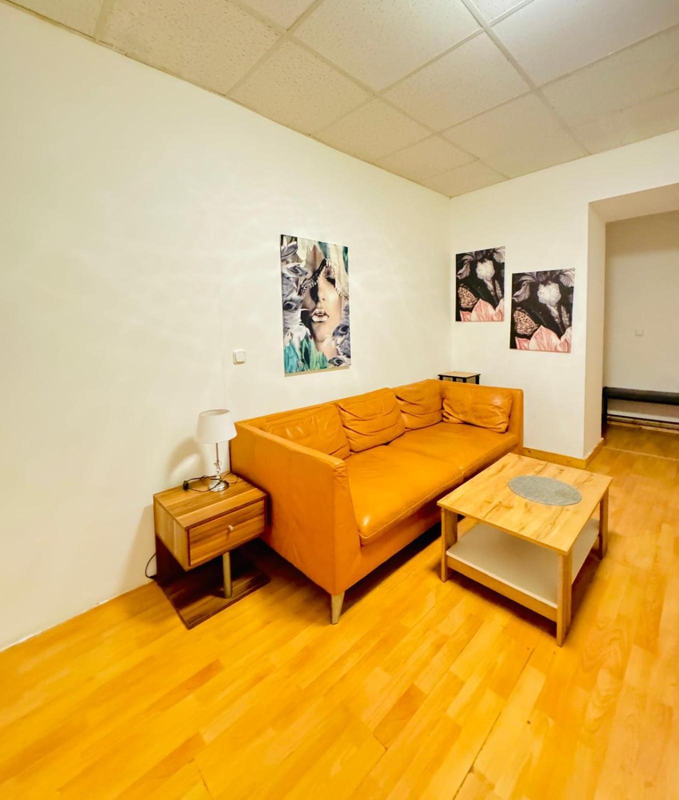 Chic 2br For 6 Person Direct Access Apartment Wien