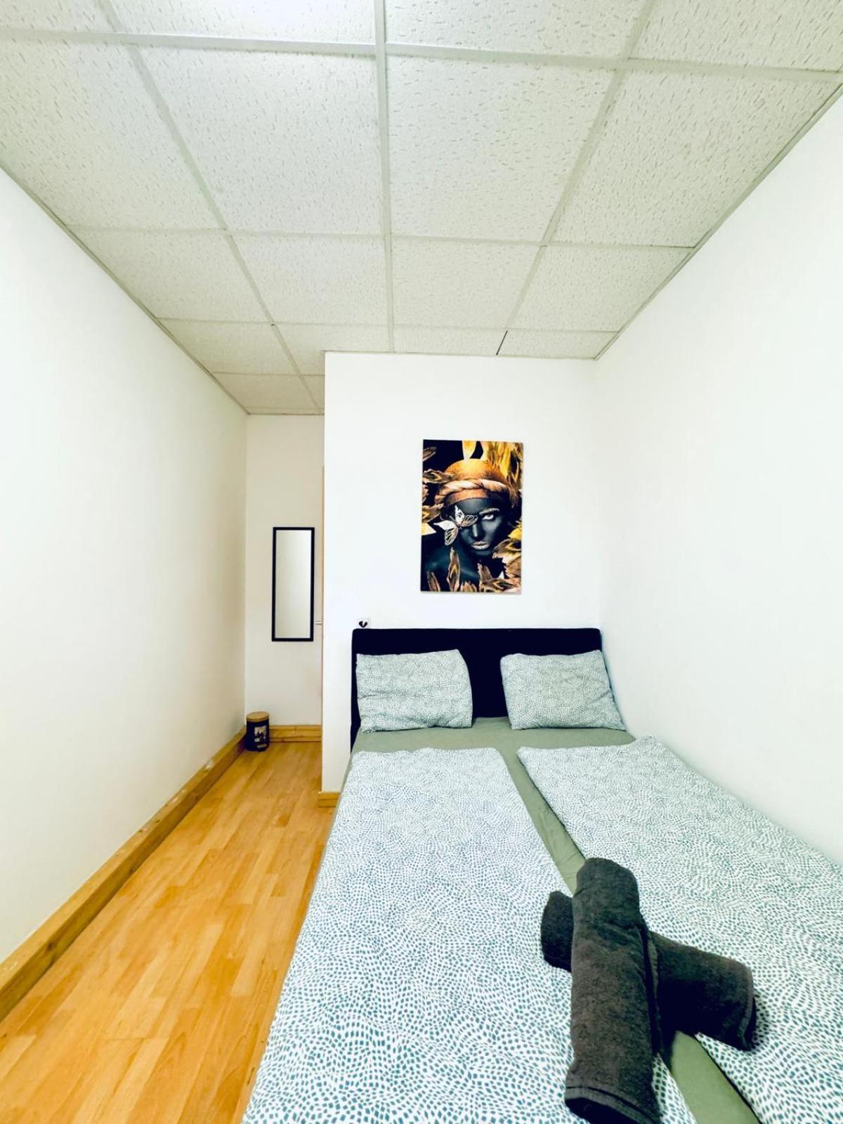 Chic 2br For 6 Person Direct Access Apartment