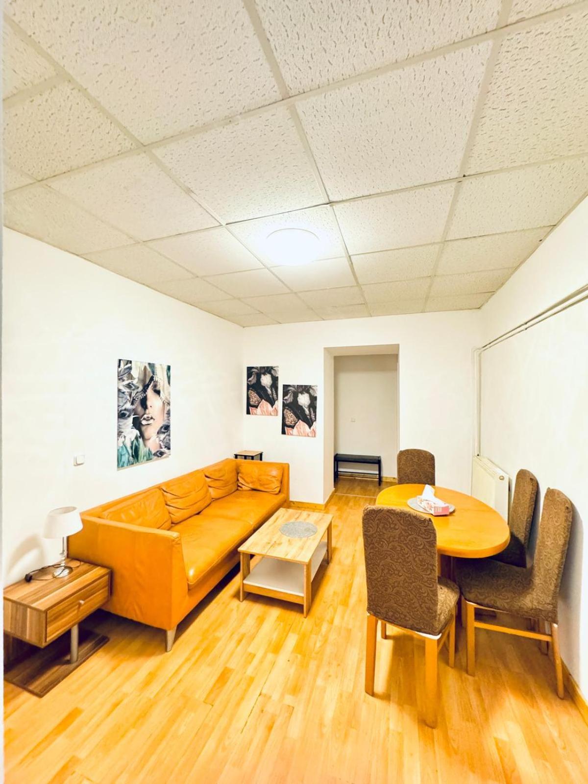 Chic 2br For 6 Person Direct Access