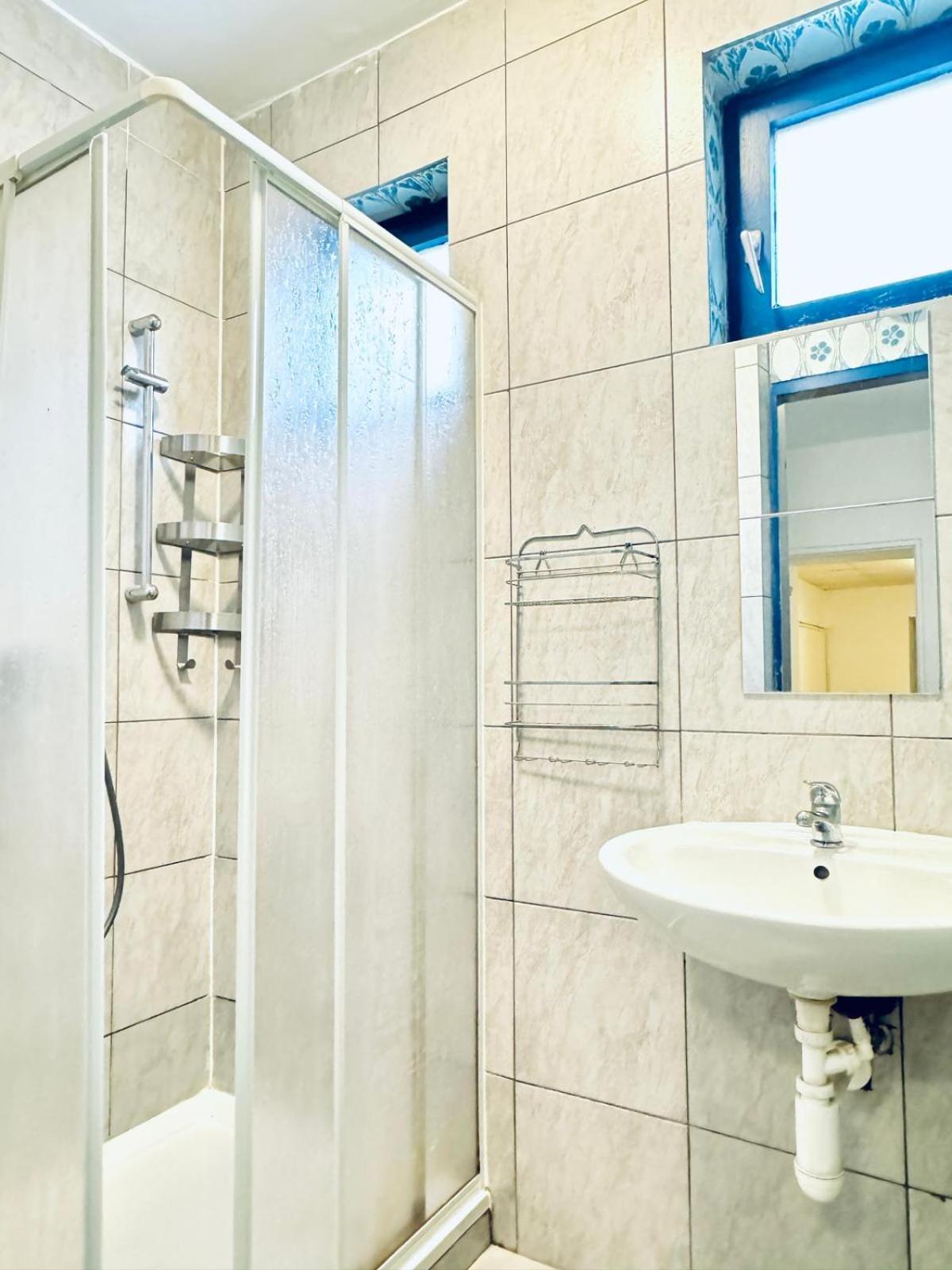 Apartment Chic 2br For 6 Person Direct Access