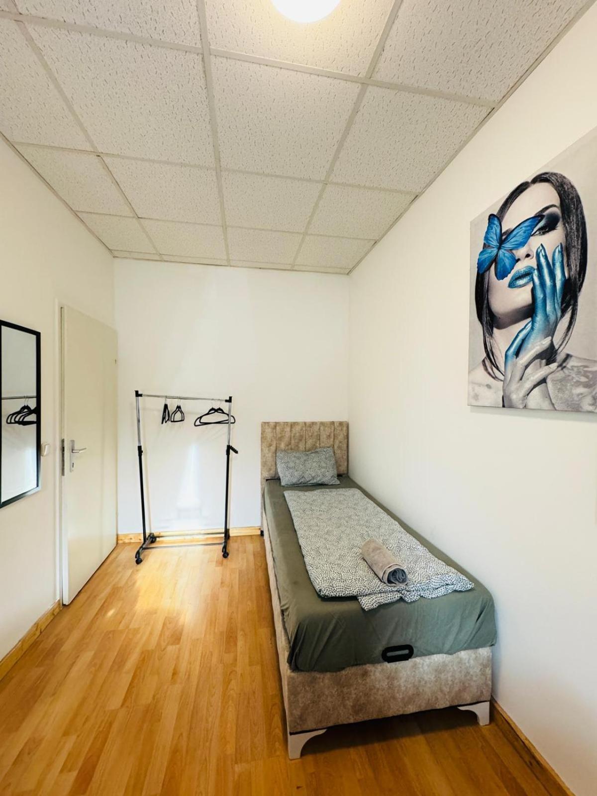 Chic 2br For 6 Person Direct Access Apartment *