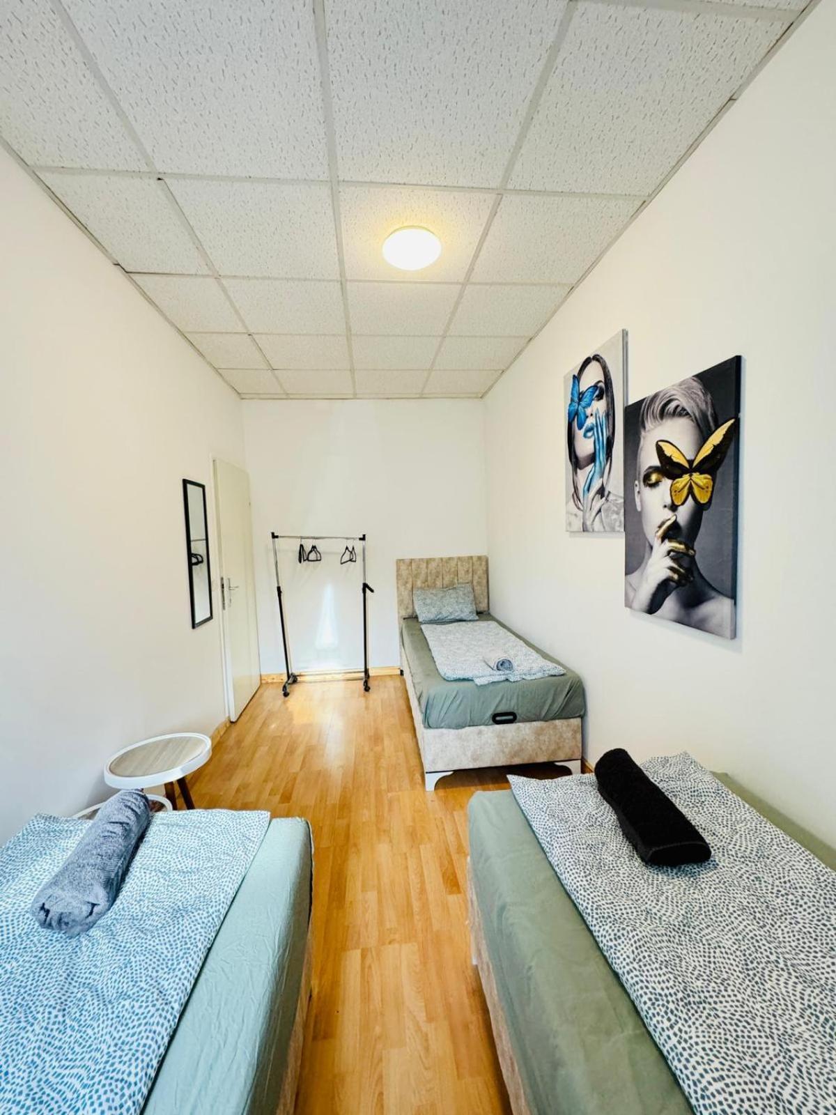 Chic 2br For 6 Person Direct Access Apartment Wien